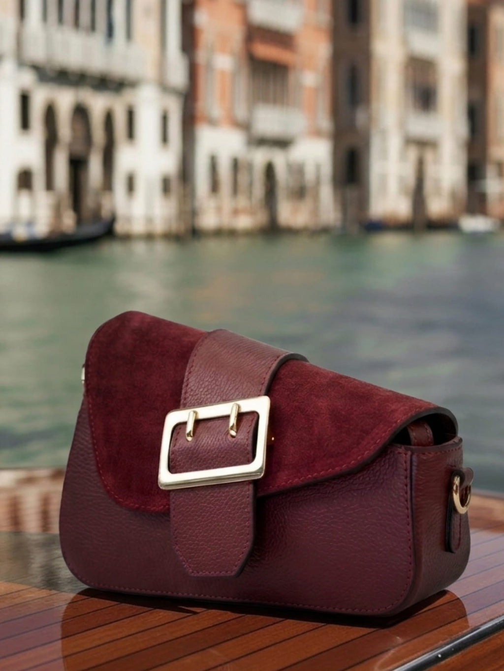 The EMELI Burgundi Bag